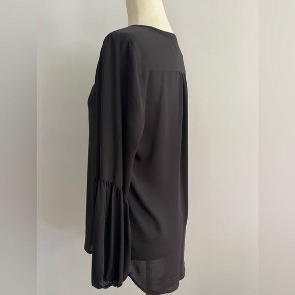 Ivanka Trump chiffon blouse - Picture 5 of 9